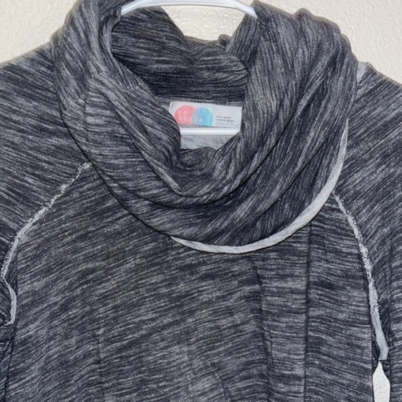 Free People Beach small cowl neck sweater - Picture 2 of 4